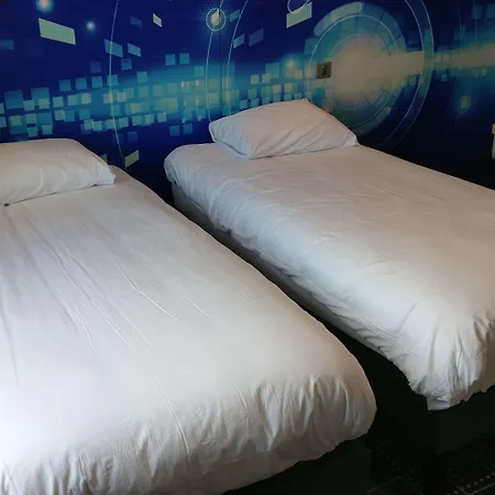 Kyriad Poitiers Jules Verne Site Du Futuroscope 3* 沙斯讷伊迪普瓦图