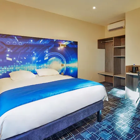 Otel Kyriad Poitiers Jules Verne Site Du Futuroscope 3*