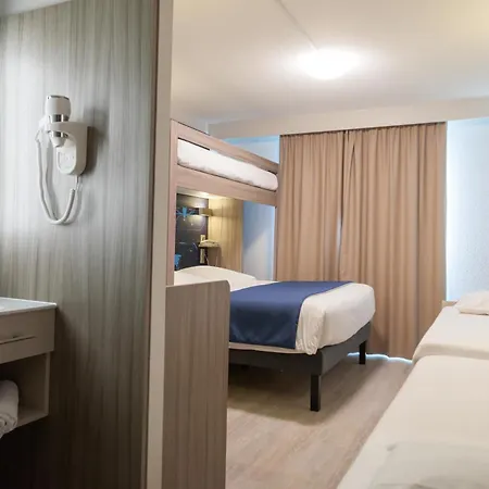 Kyriad Poitiers Jules Verne Site Du Futuroscope