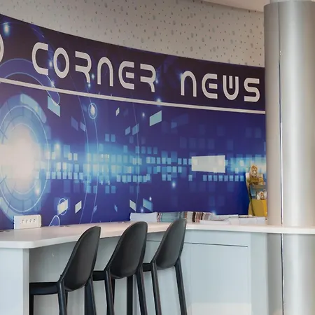 Hotel Kyriad Poitiers Jules Verne Site Du Futuroscope 3*