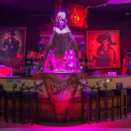 Kyriad Poitiers Jules Verne Site Du Futuroscope 3*