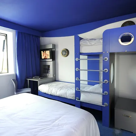 Kyriad Poitiers Jules Verne Site Du Futuroscope Otel 3*