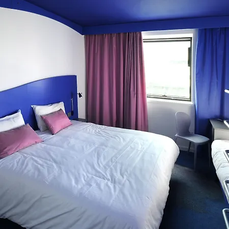 Hotel Kyriad Poitiers Jules Verne Site Du Futuroscope