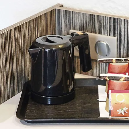 Hotel Kyriad Poitiers Jules Verne Site Du Futuroscope 3*
