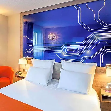 Kyriad Poitiers Jules Verne Site Du Futuroscope Отель 3*