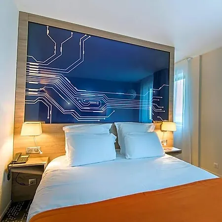 Kyriad Poitiers Jules Verne Site Du Futuroscope 3*