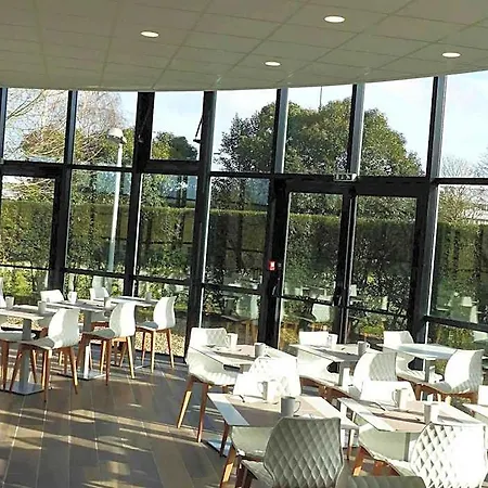 Kyriad Poitiers Jules Verne Site Du Futuroscope 3*