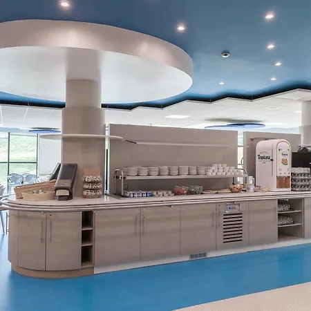 Kyriad Poitiers Jules Verne Site Du Futuroscope 3*