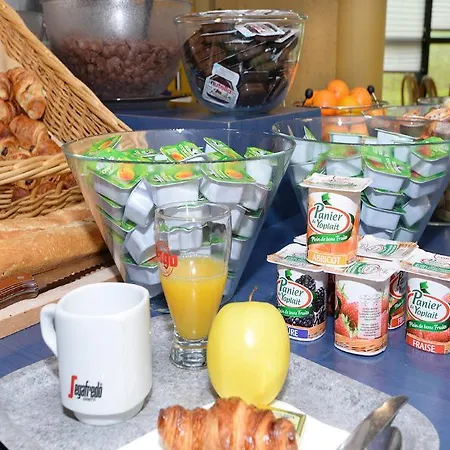 Kyriad Poitiers Jules Verne Site Du Futuroscope