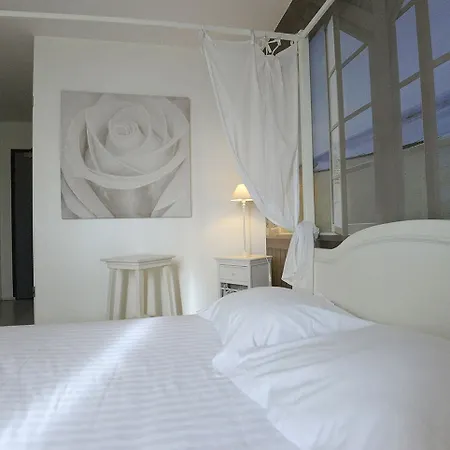 Kyriad Poitiers Jules Verne Site Du Futuroscope 3*