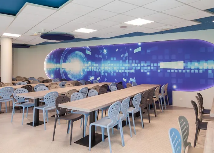 Hotel Kyriad Poitiers Jules Verne Site Du Futuroscope