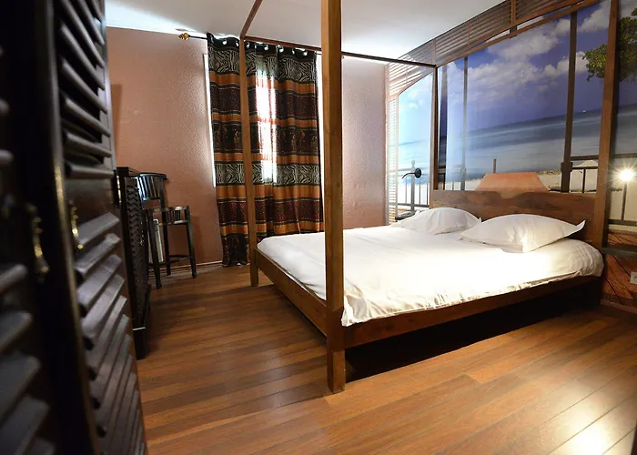 Kyriad Poitiers Jules Verne Site Du Futuroscope 3*