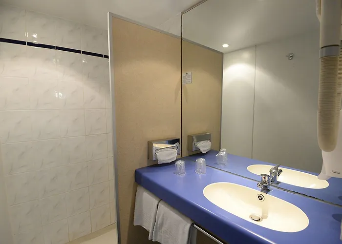 Kyriad Poitiers Jules Verne Site Du Futuroscope Hotel Chasseneuil-du-Poitou