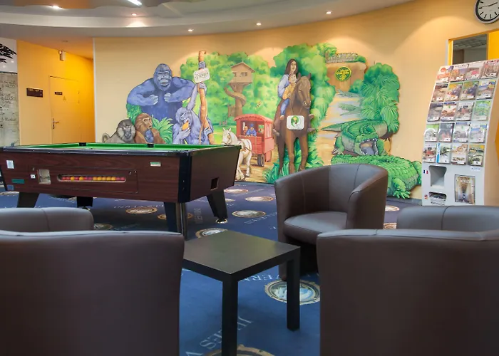 Hotel Kyriad Poitiers Jules Verne Site Du Futuroscope