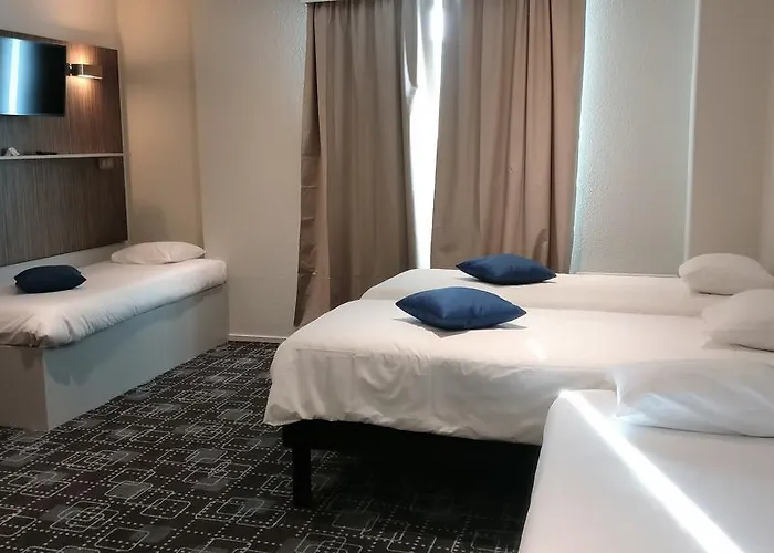 Hotel Kyriad Poitiers Jules Verne Site Du Futuroscope